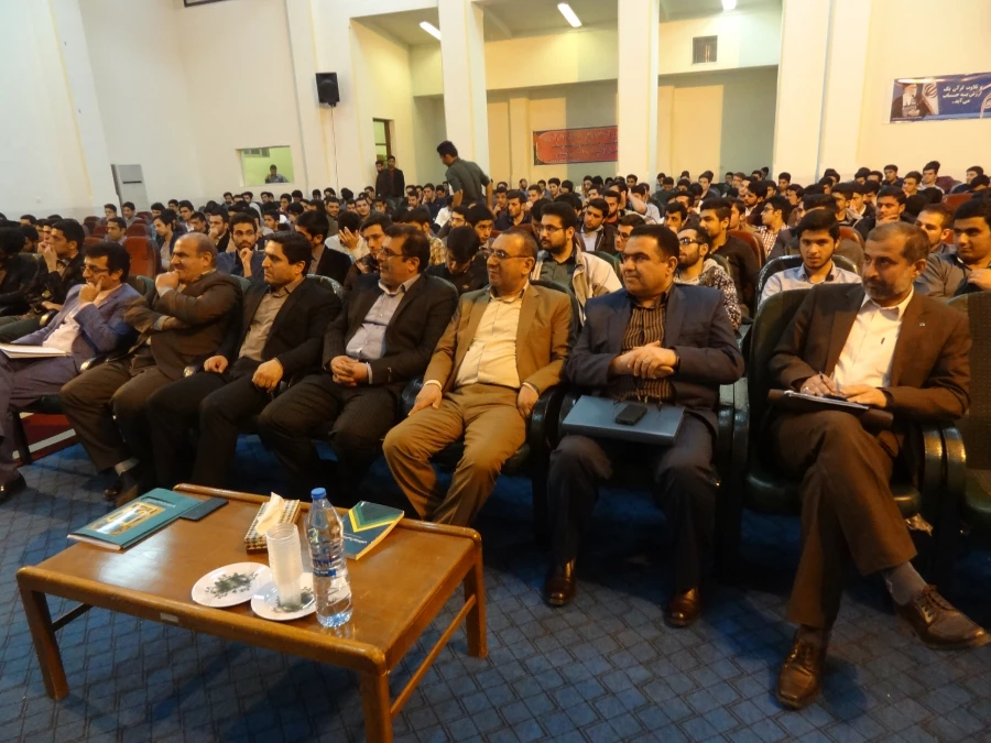 نشست صمیمی مدیر کل محترم آموزش و پرورش استان مازندران و معاونین محترم با دانشجو معلمان پردیس دکتر شریعتی مازندران 3