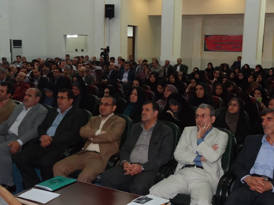 حضور دکتر ساکی معاونت محترم پژوهش وفناوری دانشگاه فرهنگیان در مازندران 5