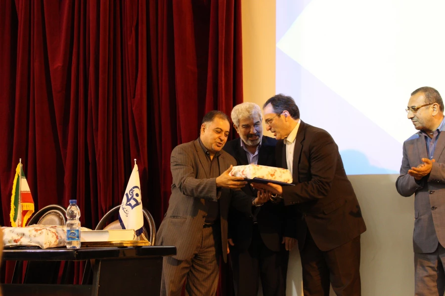 اولین کنفرانس آموزش زبان انگلیسی در مدارس ایران 7