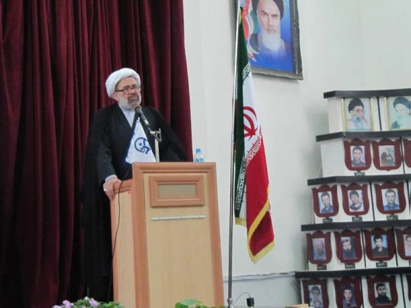 سخنان جناب آقای دکتر صادق زاده معاونت محترم فرهنگی واجتماعی دانشگاه فرهنگیان 4