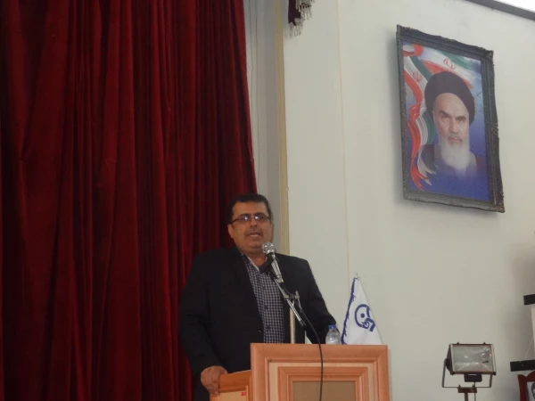 دکتر تاجیک اسمعیلی قائم مقام دانشگاه فرهنگیان کشوردر مراسم معارفه
"دانشجویان دانشگاه فرهنگیان باید با منش معلمی از این دانشگاه دانش آموخته شوند."
 2