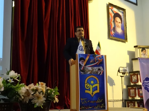 دکتر قنبری معاون دانشجویی دانشگاه فرهنگیان درمراسم روز دانشجو در پردیس دکترشریعتی ساری: 3