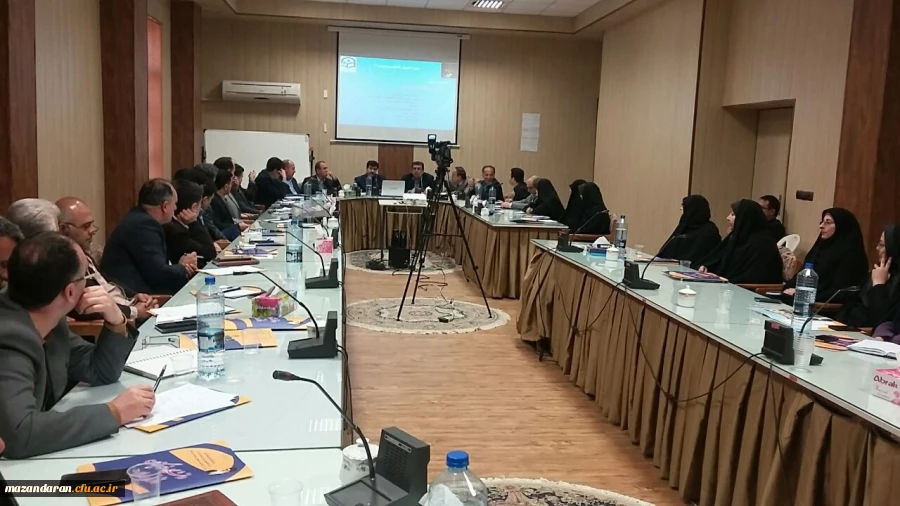 آغاز دوره یک روزه آموزش مبانی حقوقی ویژه مدیران منطقه 8 دانشگاه فرهنگیان ( استانهای مازندران ، گیلان و گلستان) 4