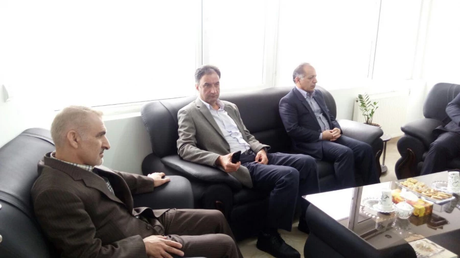 بررسی فرصت ها و تنگناهای دانشگاه فرهنگیان در دیدار مسولین دانشگاه فرهنگیان مازندران با دکتر علی نجفی نماینده شریف مردم بابل در مجلس شورای اسلامی 4