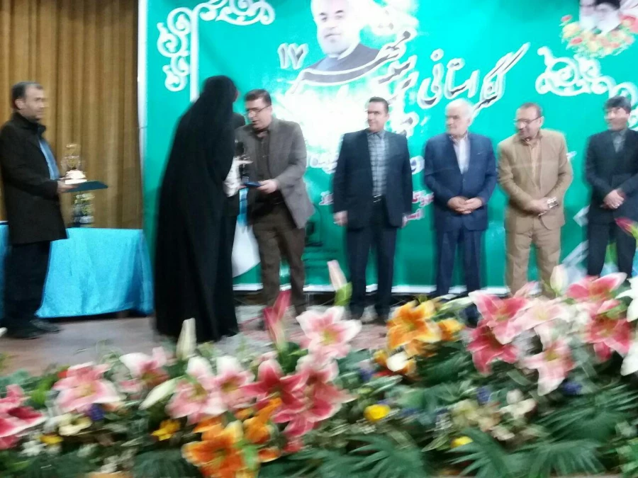 با حضور دکتر فلاح جلودار استاندار مازندران از دانشجو معلمان  برگزیده پرسش مهر دانشگاه فرهنگیان مازندران تجلیل شد. 3