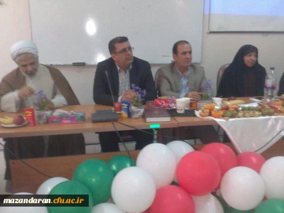 در مرکز حضرت فاطمه (س) قائم شهر برگزار شد:
آیین تجلیل از خانم های عضو هیات علمی و غیر هیات علمی دانشگاه فرهنگیان به مناسبت میلاد باسعادت حضرت زهرا (س)