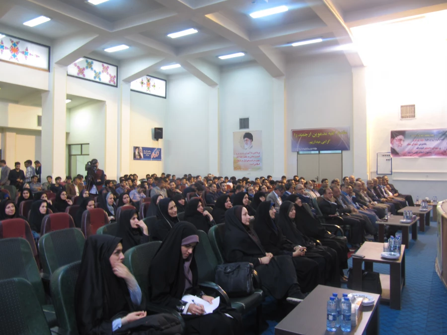 مراسم تجلیل از ، اساتید و دانشجویان برتر دانشگاه فرهنگیان  استان مازندران به مناسبت هفته آموزش 11