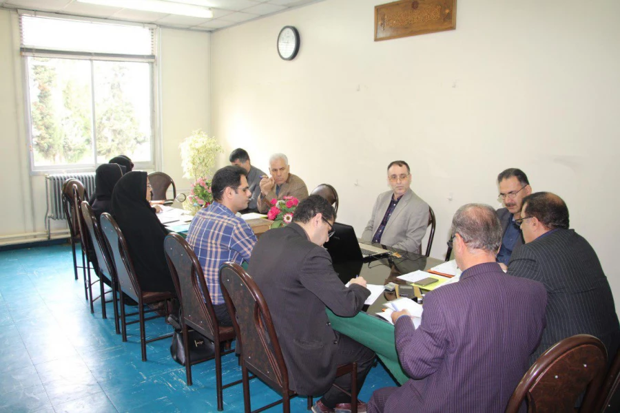 جلسه کارشناسان آموزش  8