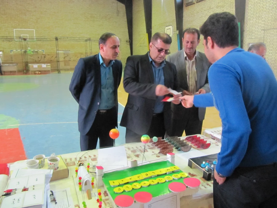 افتتاح اولین جشنواره دست ساخته های آموزشی وکمک آموزشی دانشجویان دانشگاه فرهنگیان مازندران  4