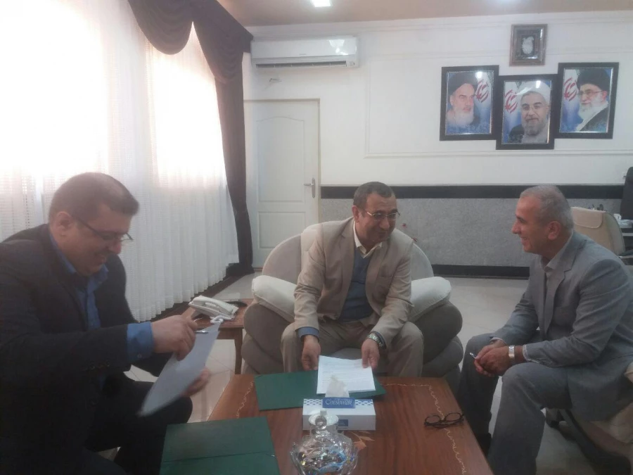 با امضاء  تفاهم نامه توسط مدیر کل آموزش و پرورش و سرپرست دانشگاه فرهنگیان مازندران  صورت گرفت 6