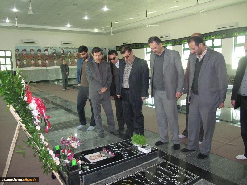 تجدید  میثاق  اعضای هیات علمی وکارکنان دانشگاه فرهنگیان مازندران  با آرمان های بلند شهیدان 6