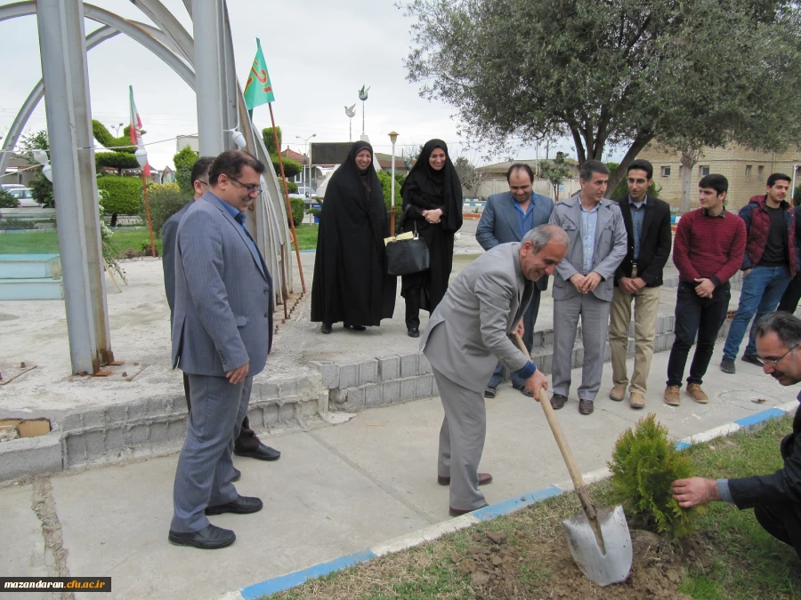 برگزاری مراسم نمادین روز درختکاری در دانشگا ه فرهنگیان مازندران  2