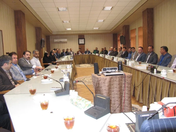 عمده ترین نقش دانشگاه فرهنگیان درحمایت ازکالای ایرانی فرهنگ سازی است. 3