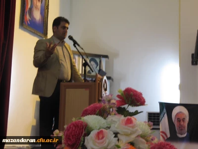 تجلیل ازاستادان و دانشجو معلمان برترعلمی درهفته آموزش