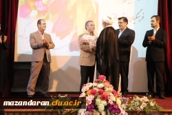 مراسم تجلیل از اساتید برتردانشگاه فرهنگیان مازندران با حضوردکتر روشندل معاون آموزشی وتحصیلات تکمیلی دانشگا ه فرهنگیان

 2