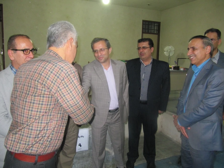 باحضور دکتر طاهری نیا معاونت پژوهشی دانشگاه فرهنگیان انجام شد:
بازدید از روند برگزاری امتحانات پایان نیم سال تحصیلی 96-97