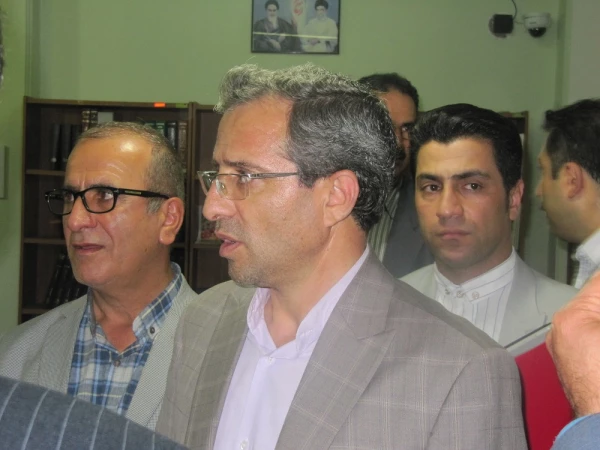 دکتر طاهری نیا:
اگر بخواهیم نظام تعلیم و تربیت اصلاح شود باید سرچشمه که همان مراکز تربیت معلم است تصفیه و اصلاح گردد.