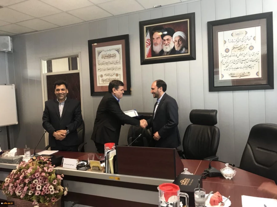 با حکمی از سوی دکتر خنیفر، مهندس رضایی به عنوان سرپرست مرکز هوشمند سازی دانشگاه منصوب شد.