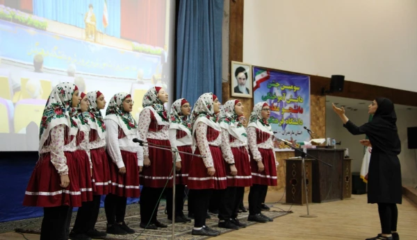 با حضور مدیر امور پردیس های استان مازندران برگزار شد:
جشن دانش آموختگی دانشجومعلمان ورودی 93 پردیس ها و مراکز آموزش عالی استان مازندران