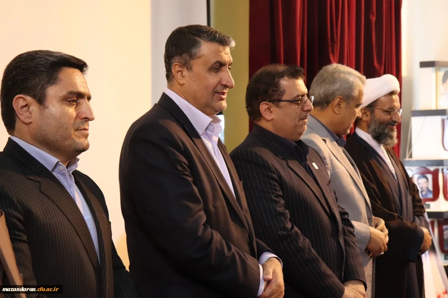 در حاشیه مراسم استقبال دانشجویان جدید الورود دانشگاه فرهنگیان مازندران:
یک رقمی و دو رقمی های دانشگاه فرهنگیان مازندران در آزمون سراسری 1397 تقدیر شدند