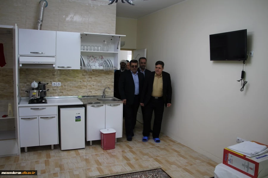 در آئینی با حضور دکتر حسین خنیفر، ساختمان رفاهی شهید محمدرضا خزائی در نوشهر افتتاح شد.