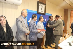 دکتر کسائیان در مراسم تجلیل از بازنشستگان دانشگاه فرهنگیان مازندران:
بازنشستگان ذخیره و گنجینه های ذی قیمت دانشگاه هستند. بر ماست که را برخورداری دانشگاه از این ذخیره های ارزشمند را باز نگه داریم.