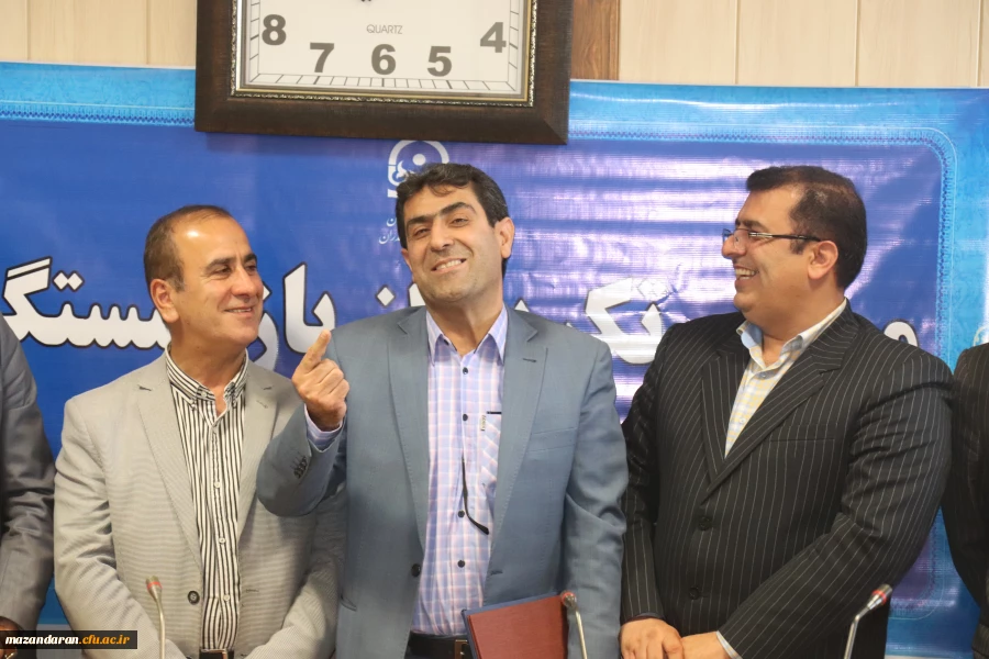 دکتر کسائیان در مراسم تجلیل از بازنشستگان دانشگاه فرهنگیان مازندران:
بازنشستگان ذخیره و گنجینه های ذی قیمت دانشگاه هستند. بر ماست که را برخورداری دانشگاه از این ذخیره های ارزشمند را باز نگه داریم.