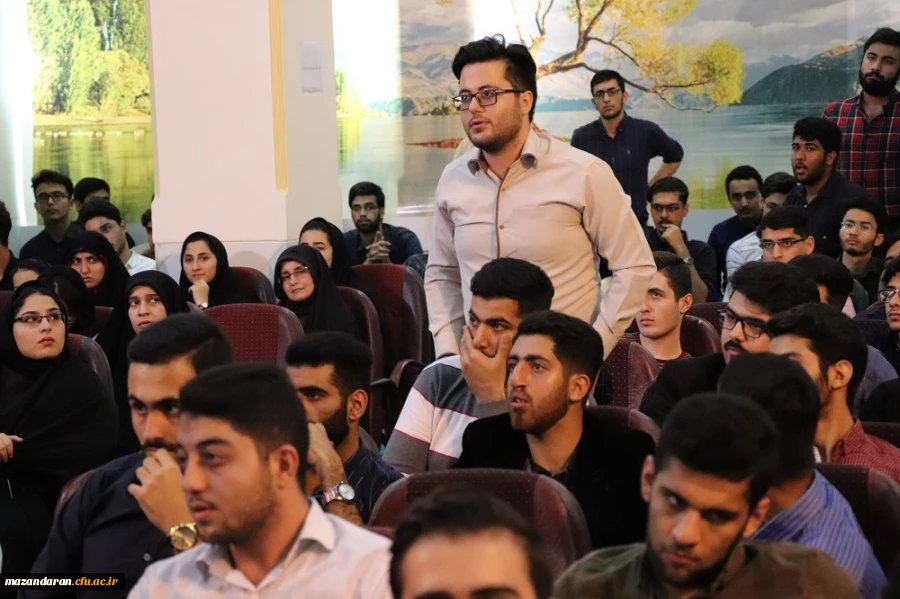 مراسم بزرگداشت هفته معلم با سخنرانی جناب آقای دکتر سید مجید حسینی (عضو هیات علمی دانشگاه تهران)