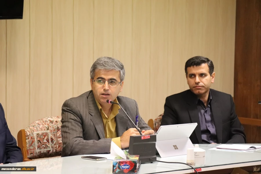 نشست صمیمانه سرپرست دانشگاه فرهنگیان مازندران با همکاران