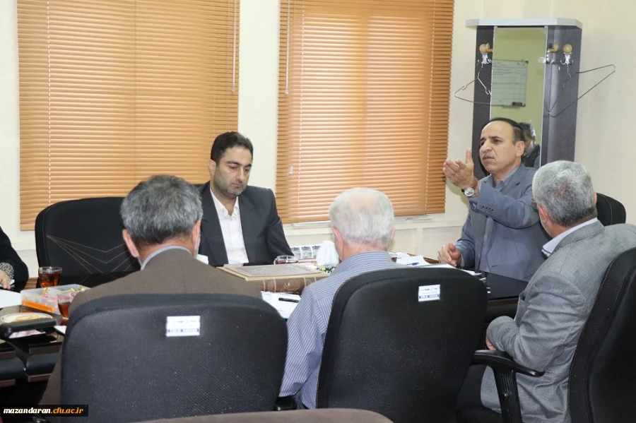 جلسه هم اندیشی گروه معارف اسلامی در دفتر سرپرست دانشگاه فرهنگیان مازندران برگزار شد