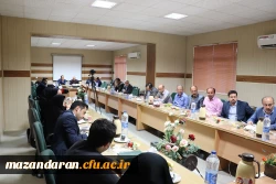 اعضای هیئت علمی دانشگاه فرهنگیان مازندران با معاون پژوهش و فناوری دانشگاه دیدار کردند.