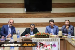 اعضای هیئت علمی دانشگاه فرهنگیان مازندران با معاون پژوهش و فناوری دانشگاه دیدار کردند.