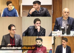 اعضای جلسه با دکتر عبدی