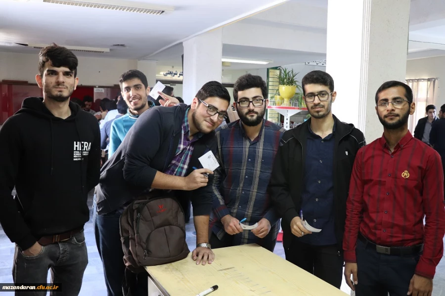 دانشگاه از قاب دوربین