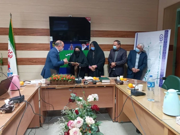 مراسم گرامیداشت هفته پژوهش و تجلیل از پژوهشگران پردیس فاطمه ازهراء(س) ساری 2