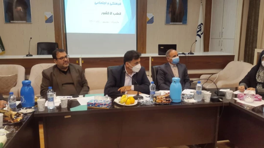 مشارکت پذیری و هم افزایی استفاده از الگو های موفق استان ها در حوزه فرهنگی از اهداف اصلی برگزاری قطب های پنجگانه است 9