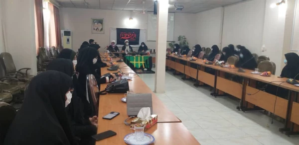 جلسه حوزه دانشگاه با موضوع فاطمه(س) شناسی 2