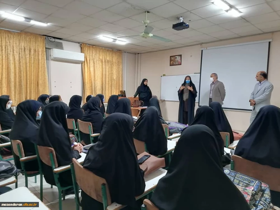 بازدید جناب آقای دکتر اسلامی مدیریت امور پردیس استان مازندران از نحوی برگزاری کلاس های حضوری 3