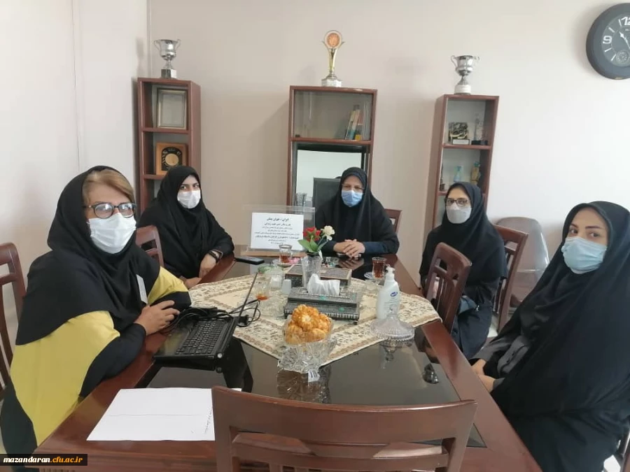 برنامه آموزشی و ویزیت با حضور تیم سلامت بانوان 2