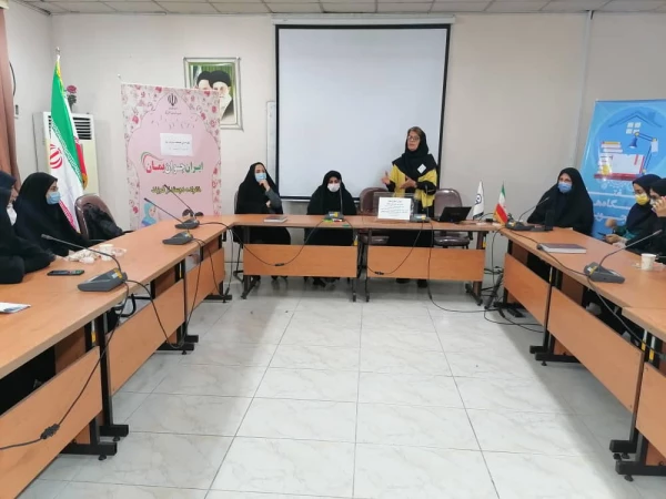 برنامه آموزشی و ویزیت با حضور تیم سلامت بانوان 3