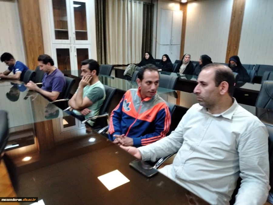  نشست صمیمی وپرسش وپاسخ رییس دانشگاه فرهنگیان مازندران با روسا و کارکنان میریت استانی و پردیس ها و مراکز  8