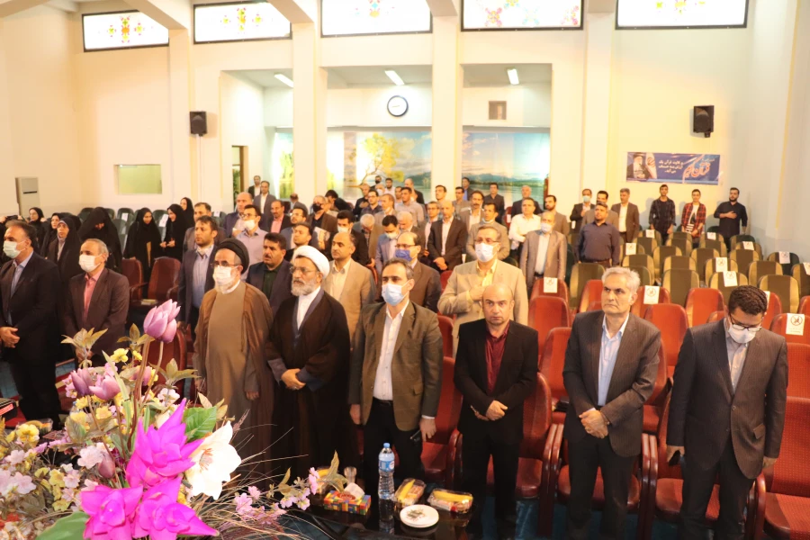 بزرگرداشت دهه سرآمدی هفته آموزش و تجلیل از استادان نمونه وکارشناسان برتر آموزش پردیس ها ومراکز تابعه دانشگاه فرهنگیان مازندران 8