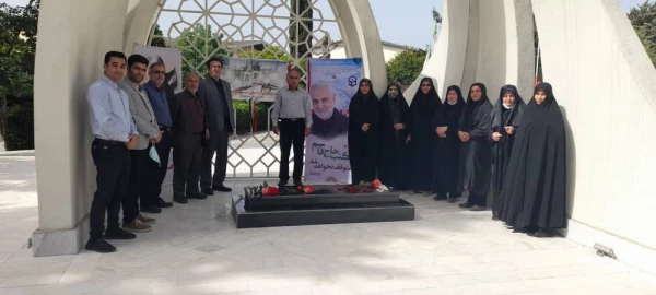 حضور ریاست دانشکده فنی و حرفه ای شماره 2 ساری به مناسبت سوم خرداد روز آزاد سازی خرمشهر بر سر مزار شهید گمنام  3