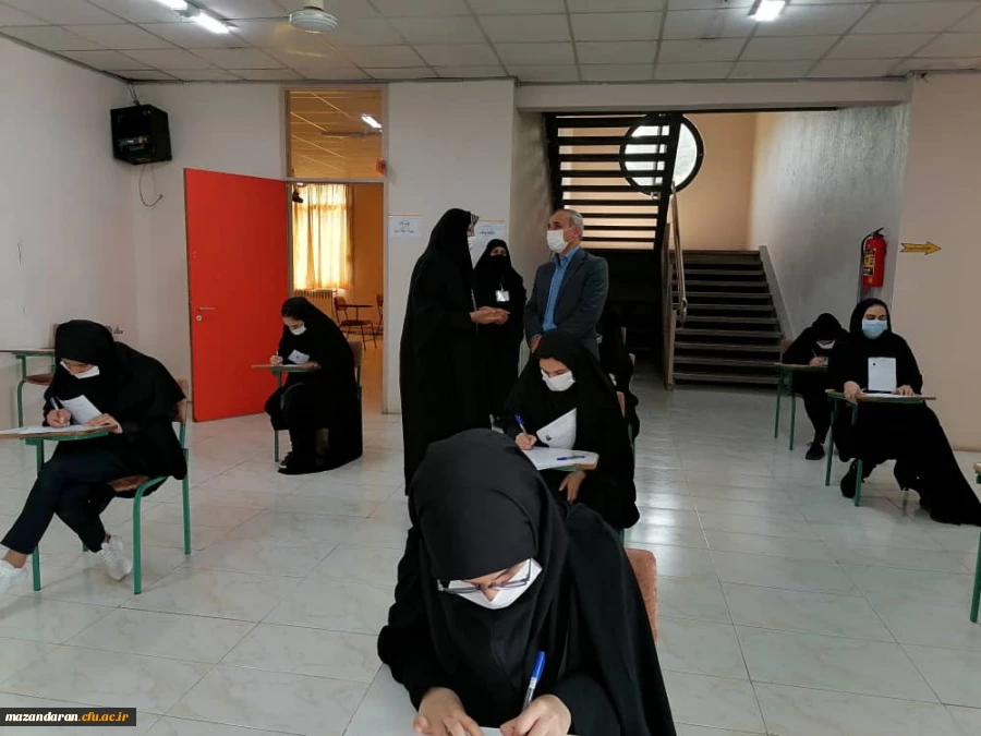 بازدید دکتر اسلامی مدیریت محترم امور پردیس های دانشگاه فرهنگیان استان مازندران از نحوی برگزاری امتحانات حضوری نیم سال دوم تحصیلی ۱۴۰۱-۱۴۰۰  3