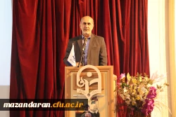 بزرگترین پشتوانه دانشگاه فرهنگیان ولی فقیه است. 2