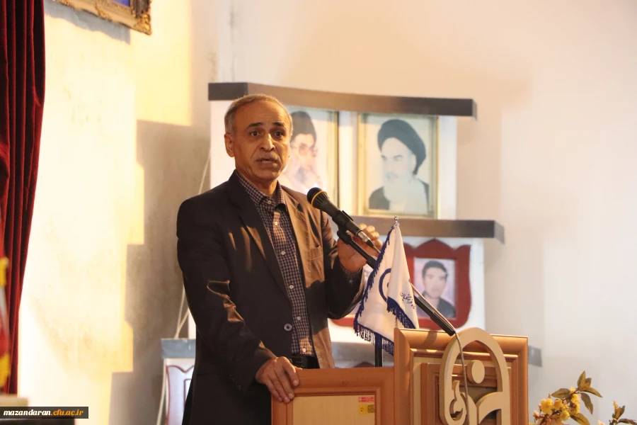 بزرگترین پشتوانه دانشگاه فرهنگیان ولی فقیه است. 3