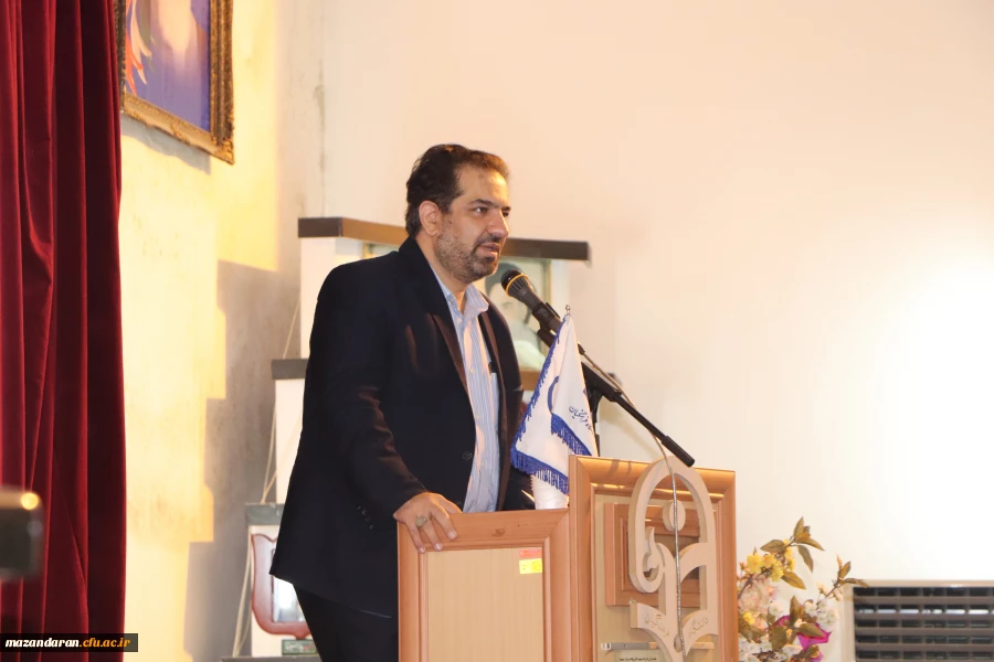 بزرگترین پشتوانه دانشگاه فرهنگیان ولی فقیه است. 5