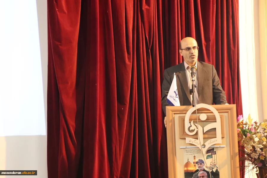 بزرگترین پشتوانه دانشگاه فرهنگیان ولی فقیه است. 8