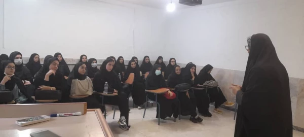 برگزاری نشست صمیمی با حضور سرپرست پردیس فاطمه الزهرا (س) ساری در خصوص فرهنگ حجاب و عفاف و پوشش اسلامی   2