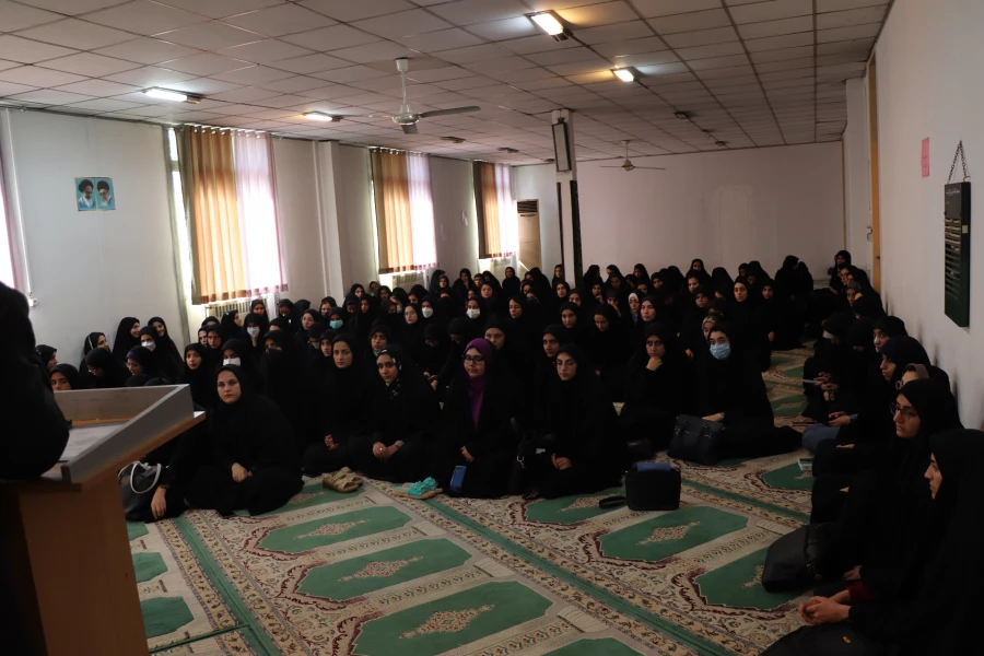 جلسه شورای مدیریت ، نظارت، ارزیابی عملکرد، توسعه منابع  استان ونشست صمصیمی با دانشجو معلمان مرکز قائمشهر 4